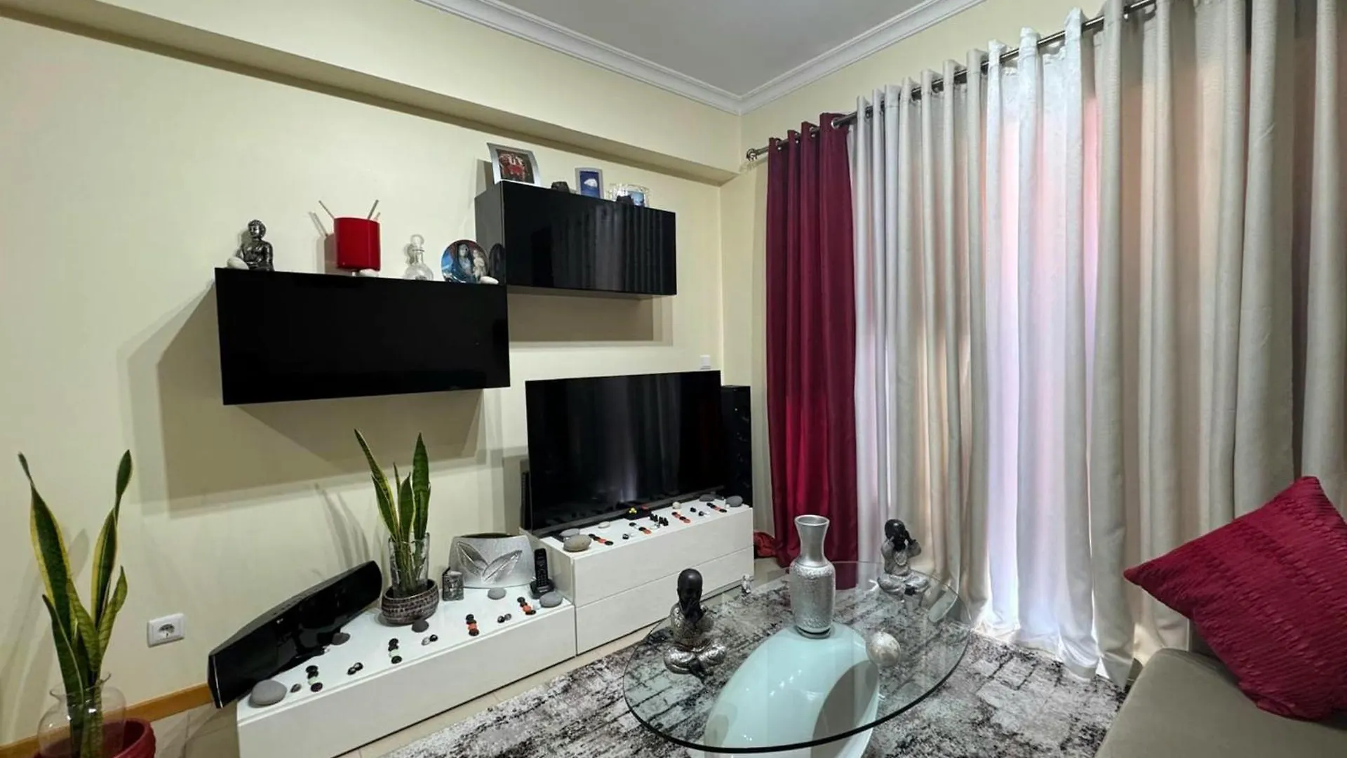 منزل للإقامة Funchal Getaway, Cozy Private Room With Bathroom And Wifi