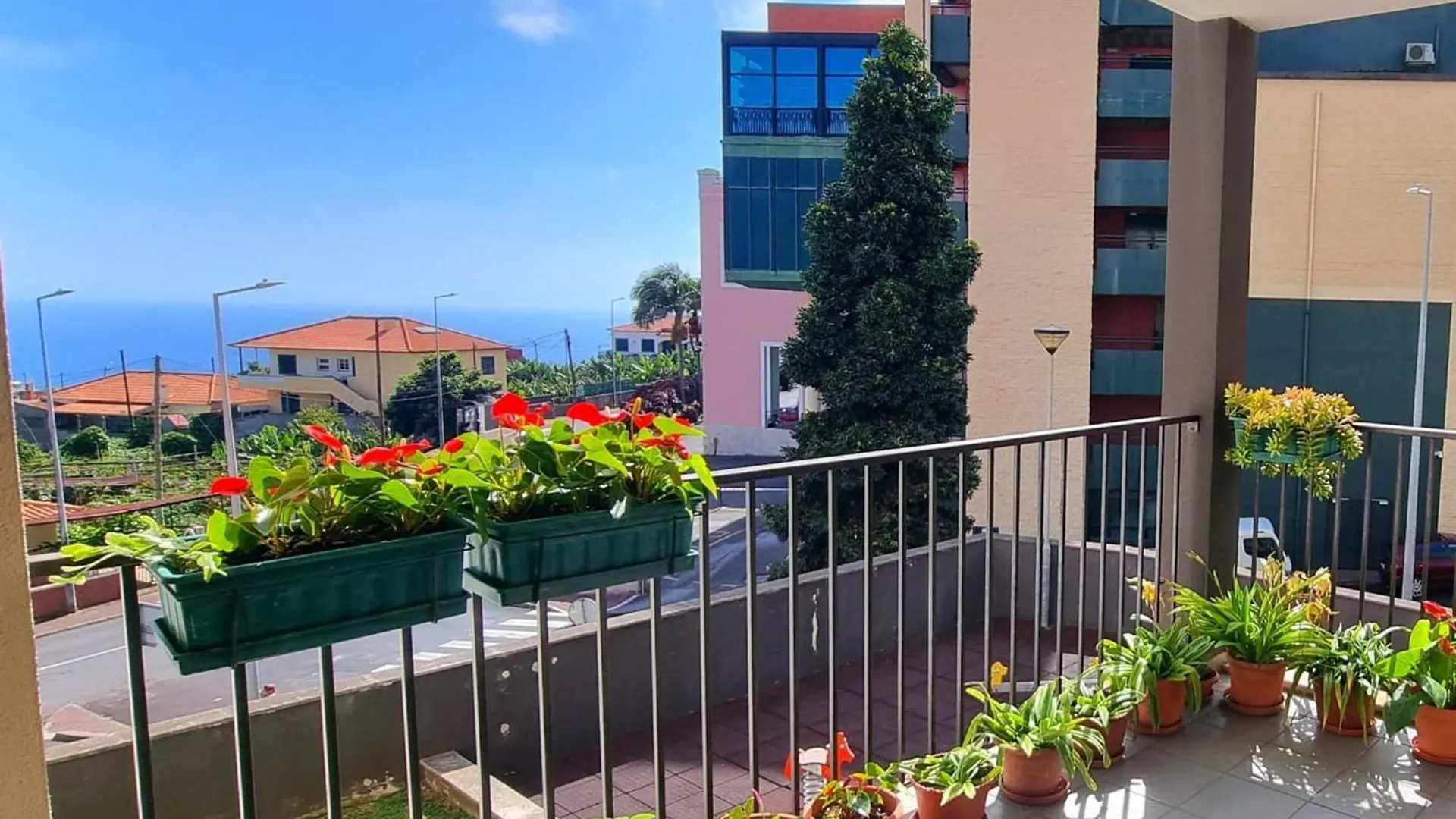Funchal Getaway, Cozy Private Room With Bathroom And Wifi
